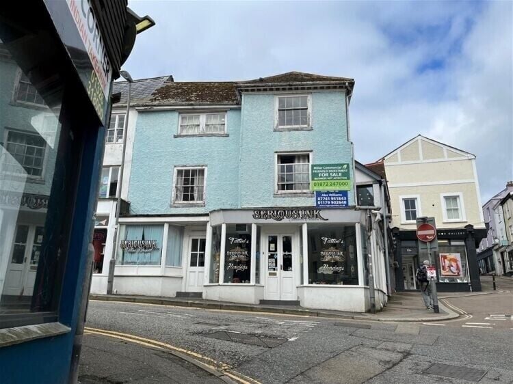 Prime Commercial Property on Webber Street, Falmouth Up for Auction - High Visibility, Town Centre Photo 2