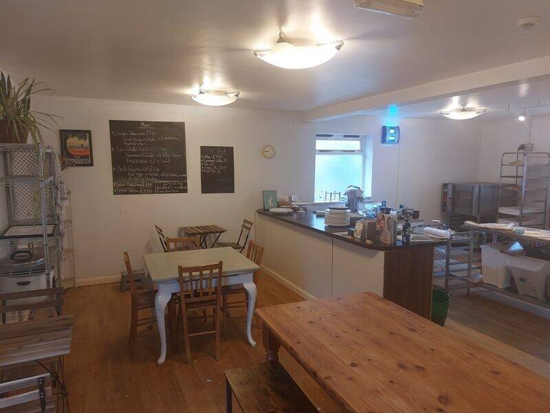 Cafe premises TO LET, Church Street, Copmanthorpe, York YO23 3SE Photo 2