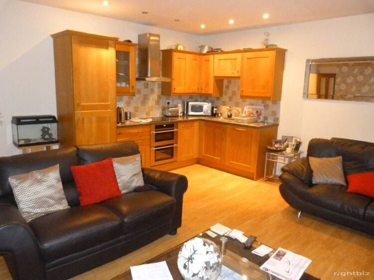 Prime Liverpool Investment Property with Commercial and Residential Tenants Photo 2