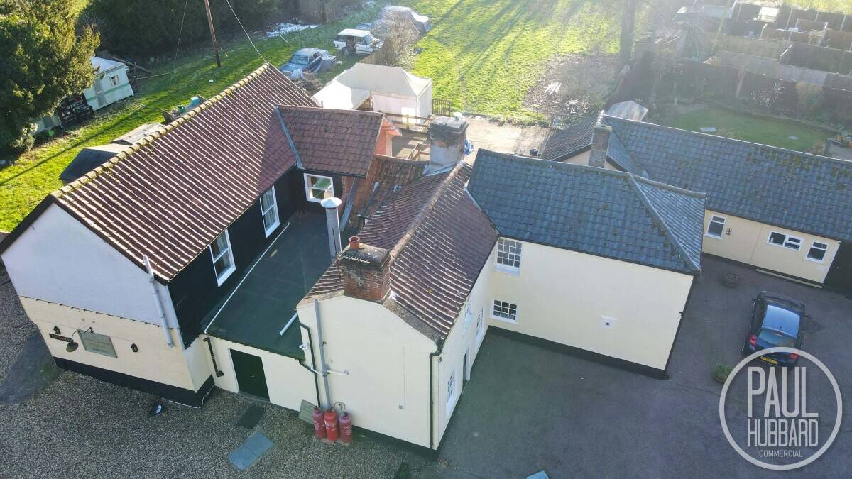 Charming Grade II Listed Guesthouse with Development Potential in Tacolneston, Norfolk Photo 2