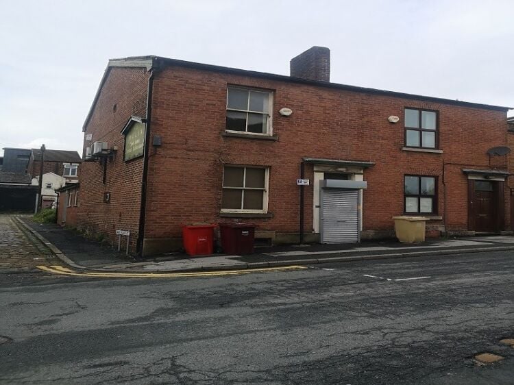 Bolton Manchester Commercial Property for Sale - Ideal for Dental Practice Photo 2