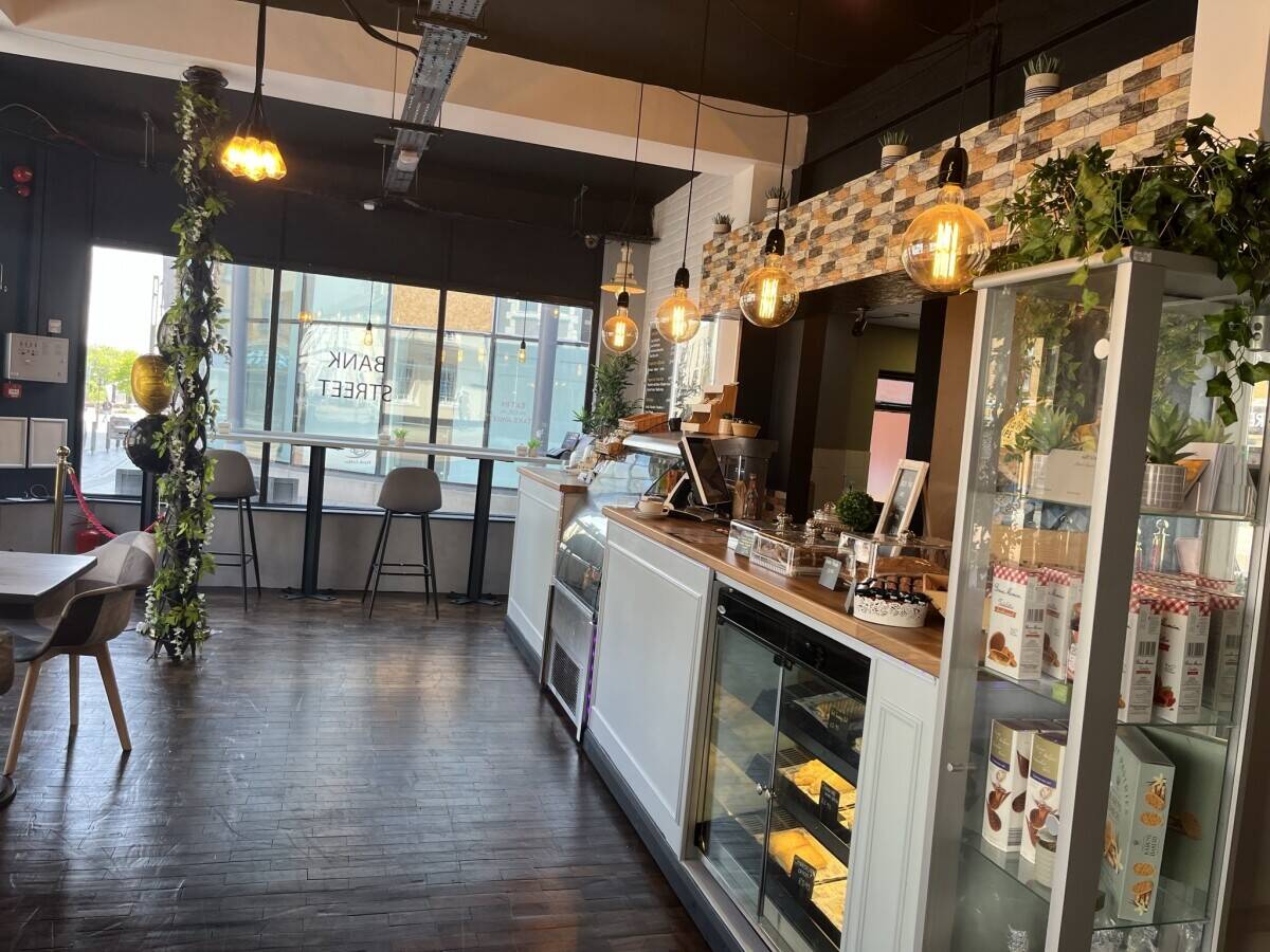 Fully Equipped, Family-Run Café / Restaurant Available for Lease in Ashford, Kent Photo 1