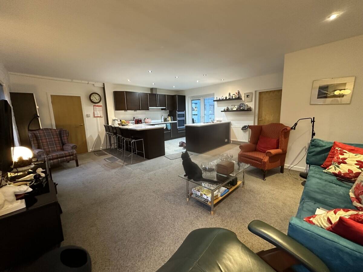 Prime Multi-Purpose Property in Buxton - Renovated Luxury Apartment and Commercial Spaces Awaits New Photo 3