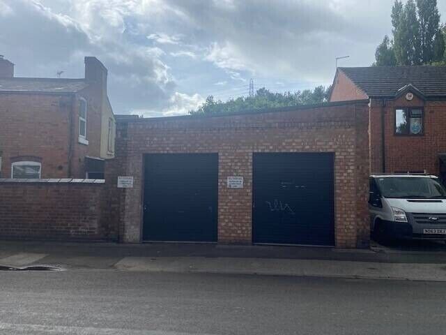 Two Single Storey Garages Available for Lease in Stirchley, Birmingham - Ideal for Small Business Photo 2