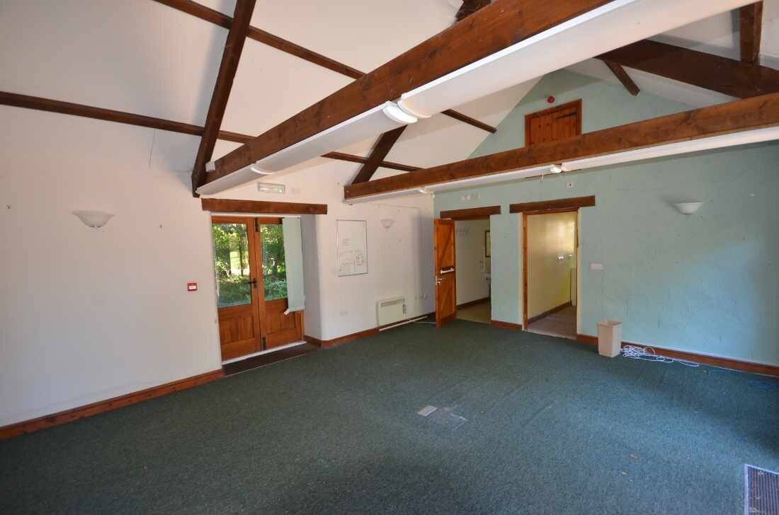 Prime Commercial Property in Tavistock Devon with Diverse Potential in Idyllic Setting Photo 2