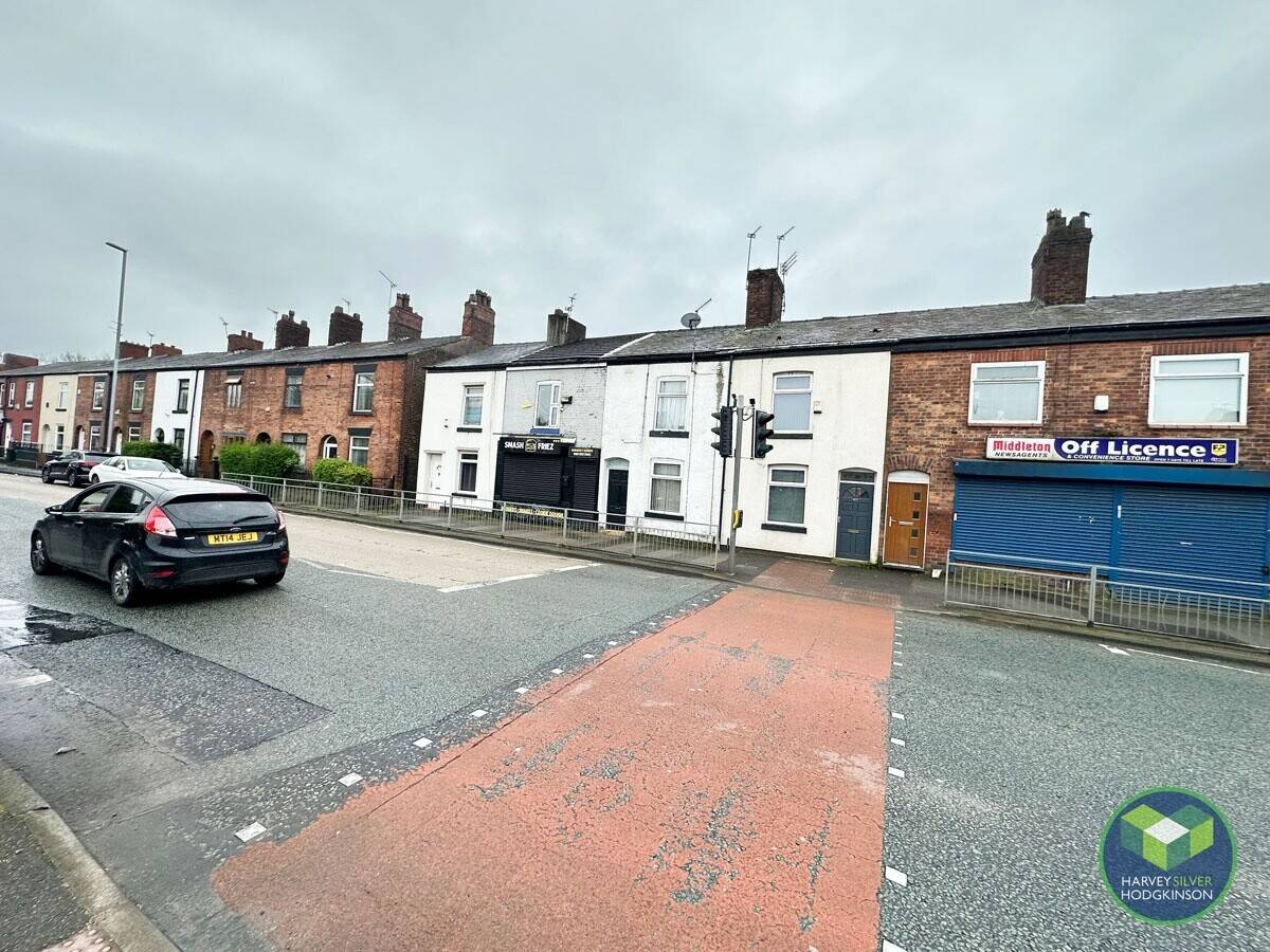 Prime Investment Property in Middleton, Manchester with Strong Rental Income Photo 2