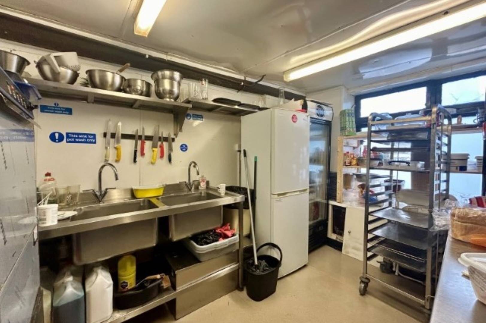 Prime Town Centre Freehold Investment Property in Ipswich Suffolk with High Annual Yield Photo 2