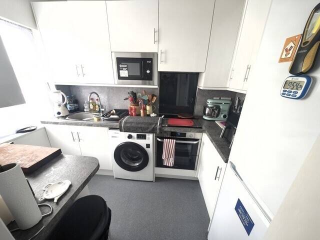 High Street Mixed Use Commercial Property with Shop and 2 Bedroom Flat in Wickford Photo 2