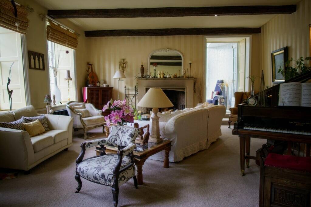 Grade II Listed Country House with 6 Bedrooms and 3.5 Acres, Close to Durham City Photo 2