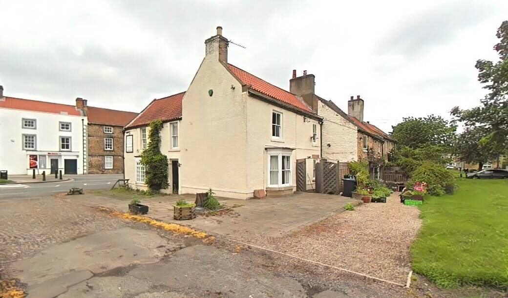 Grade II Listed Commercial Property with 3 Bedrooms in Desirable Darlington Village Photo 2