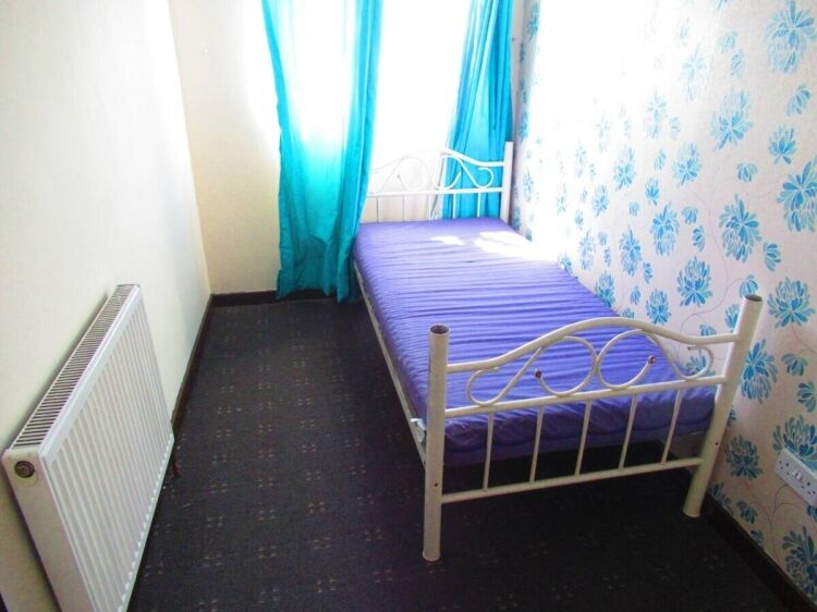 Freehold Business Property with Vacant Flat in Blackburn, Ideal Investment Photo 2