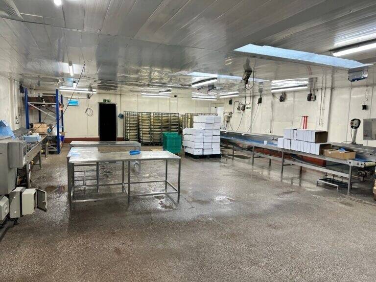 Prime Food Manufacturing Facility Available in Grimsby, Perfect for Expansion Photo 2