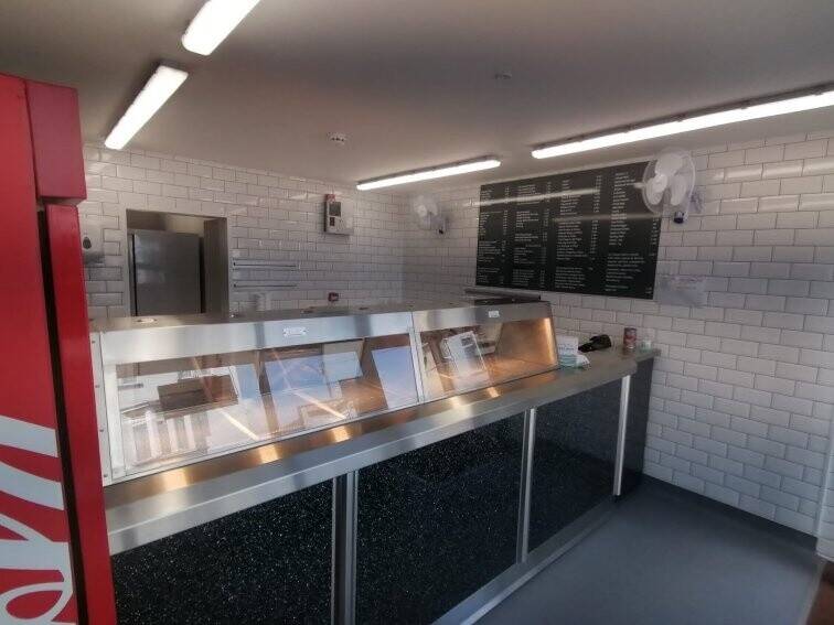 Prime Fish & Chip Shop in Tourist Hotspot Shanklin, Isle of Wight with Residential Accommodation Photo 2