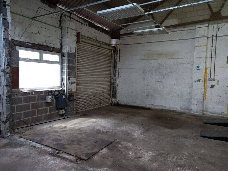 Spacious Workshop Space in Huntington, York Available for Rent or Sale Photo 2