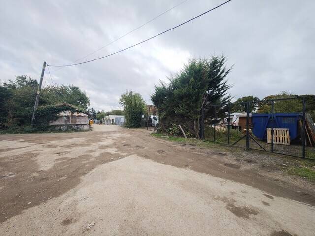 Secure Yards Available for Lease in Rayleigh, Essex. Ideal for Business Use Photo 2