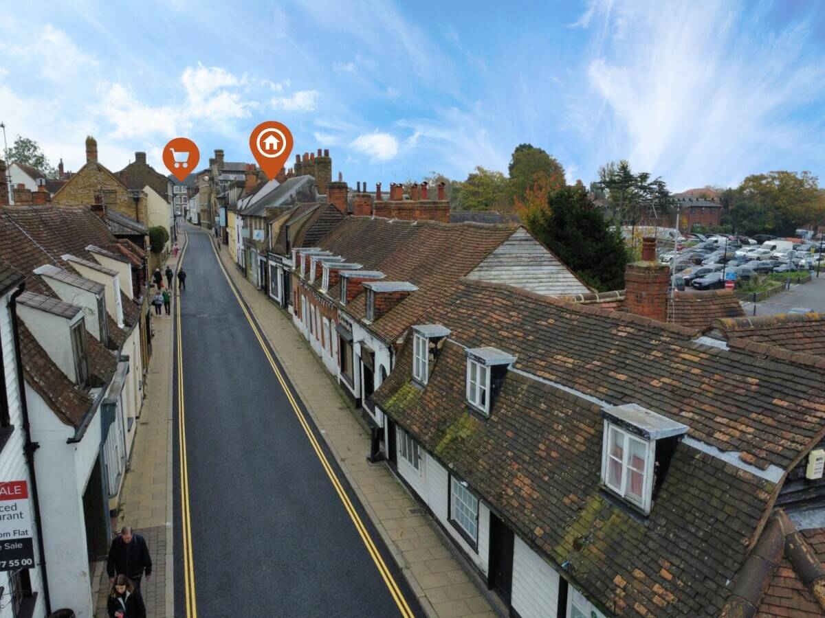 Grade 2 Listed Freehold Building in Prime Rochford Location, Essex, Available for Sale Photo 2