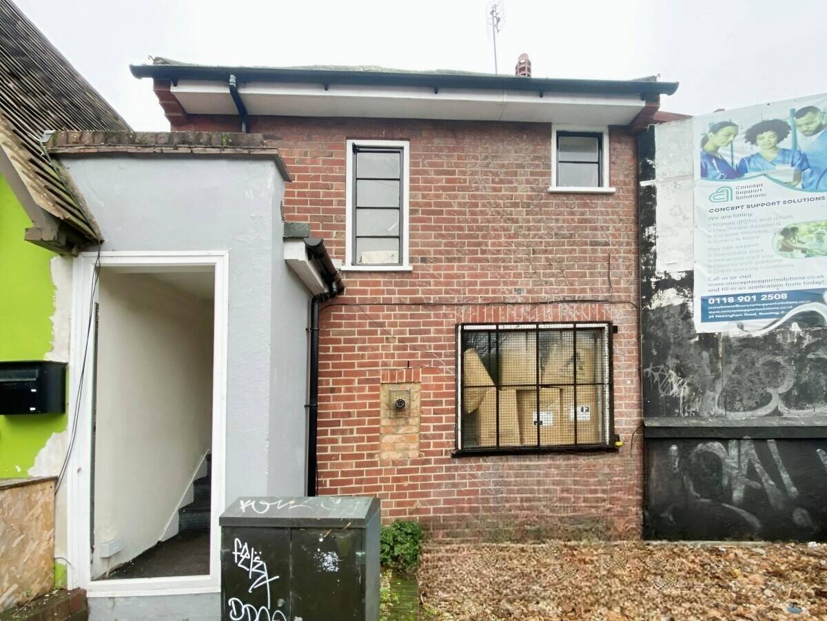Prime Office Space for Lease on Wokingham Road, Reading - Immediate Availability Photo 2