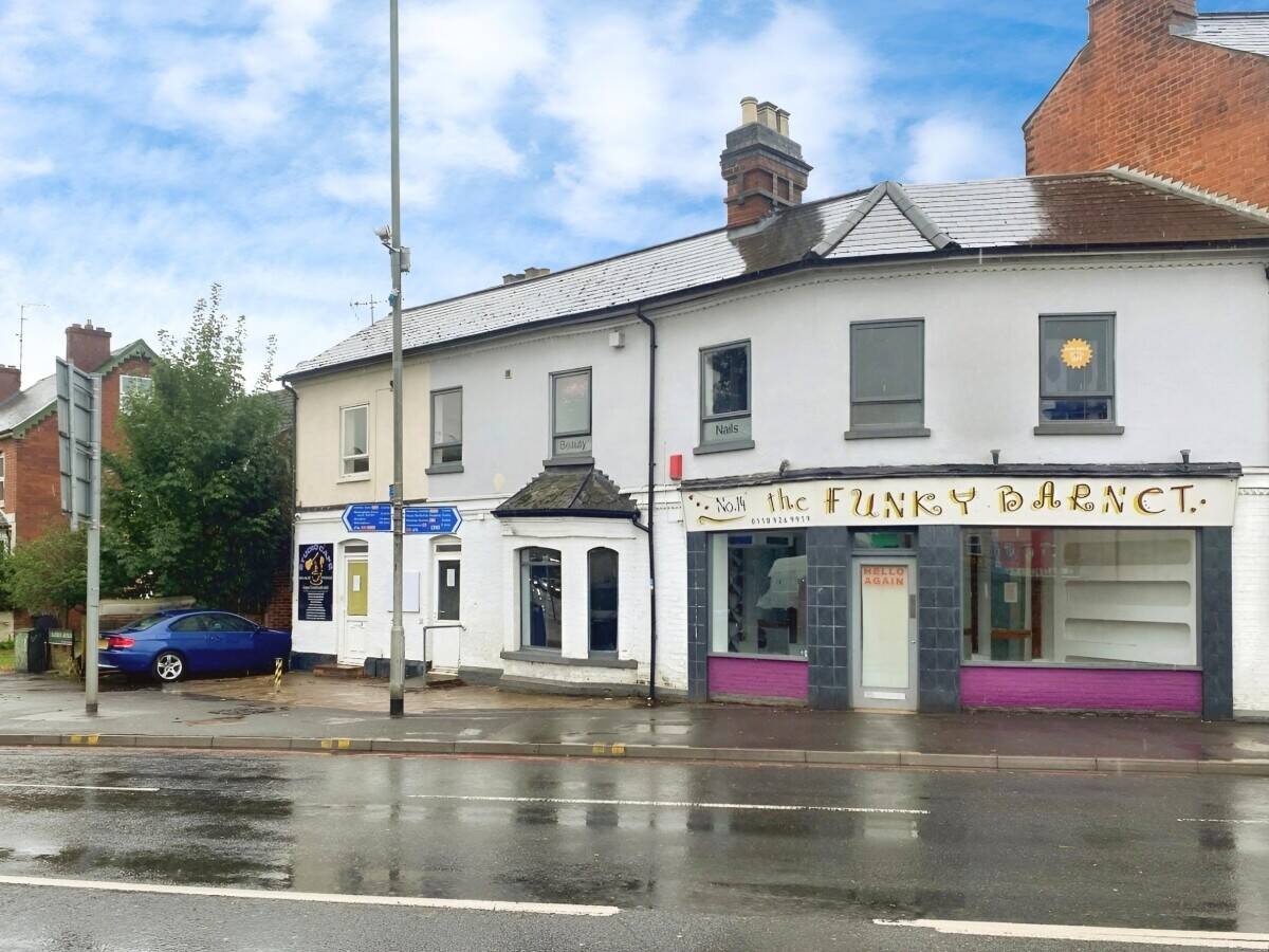 Ground Floor Retail Premises - Vacant - Wokingham Road, Reading Photo 2