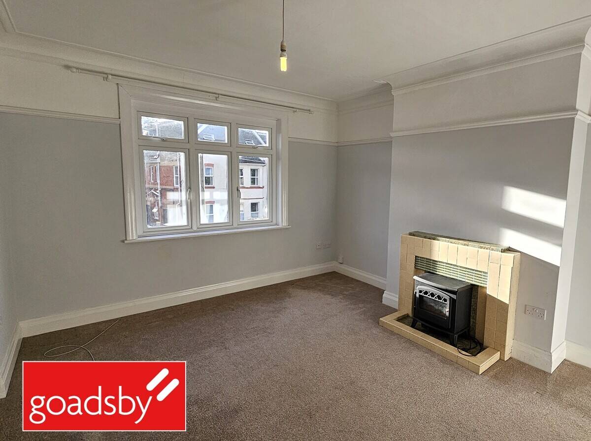 Sought-After Bournemouth Location Commercial Property Ideal for Home & Income Investment Photo 2
