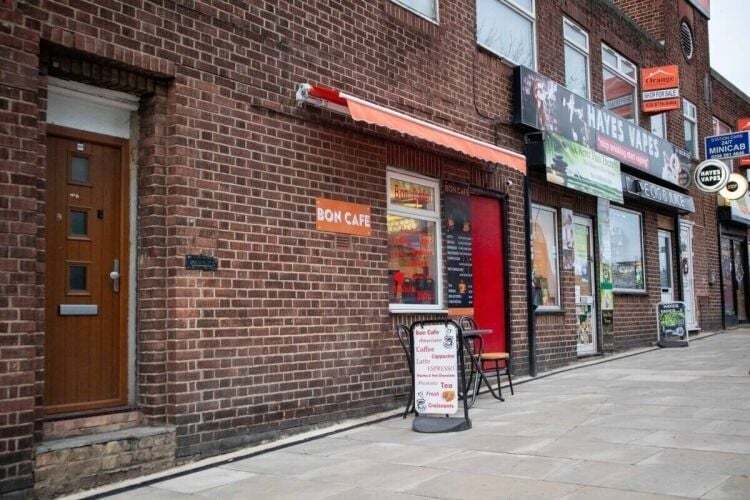 Cafe and Premises for Sale, Perfectly Located by Hayes Crossrail Station in London Photo 2