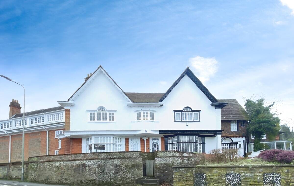 Office To Let - Pangbourne, Berkshire - River Views and 10 Parking Spaces Photo 3