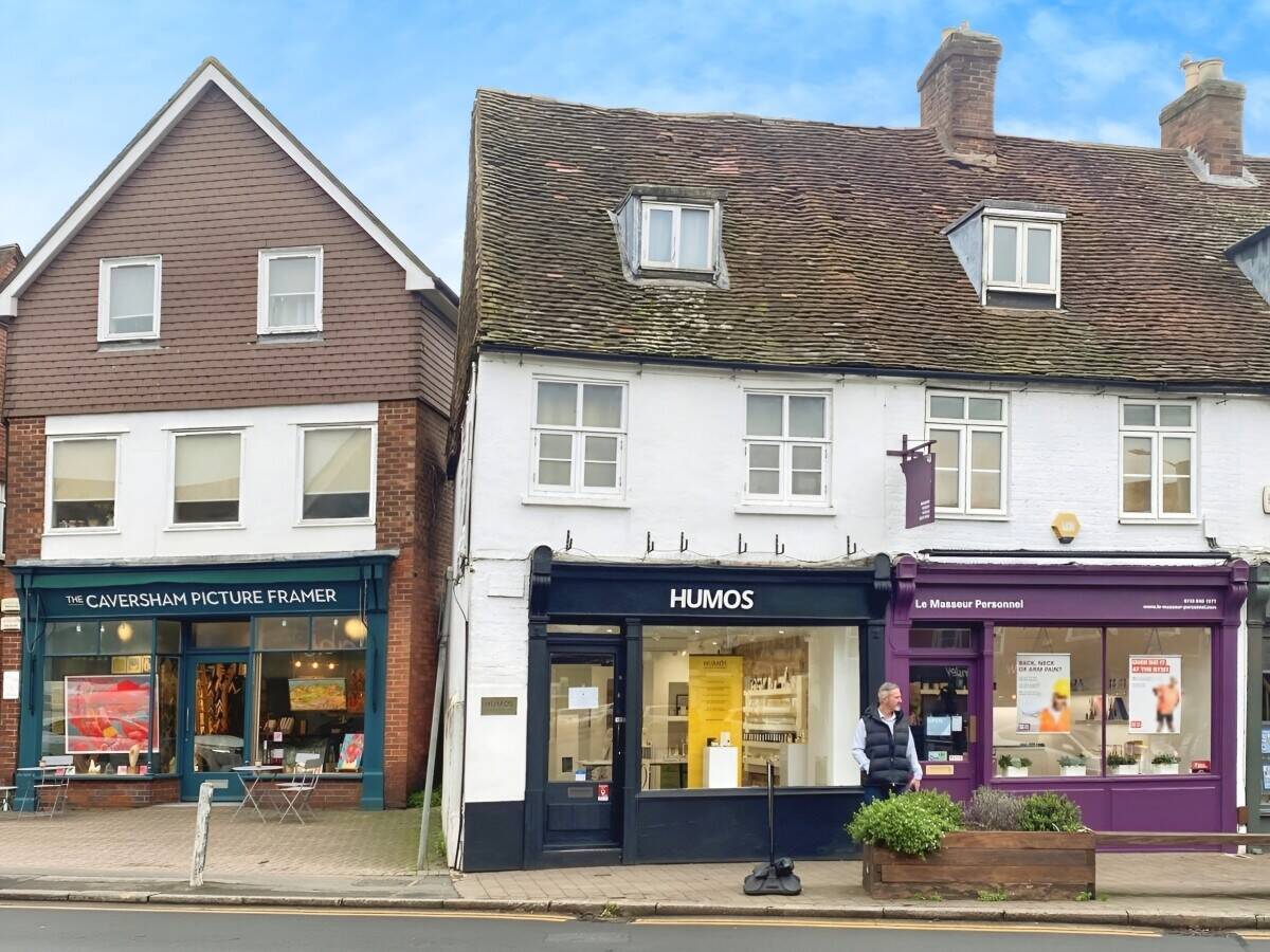 Commercial Premises To Let over three levels in Church Road, Caversham - 1000 sq. ft - DR1635 Photo 3