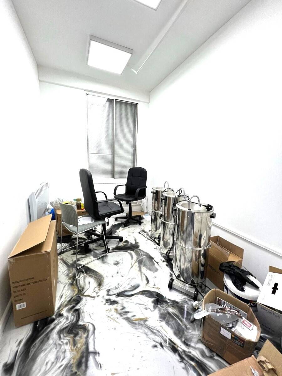 Prime High Road, Ilford Location - Furnished Service Office Available to Rent Photo 2