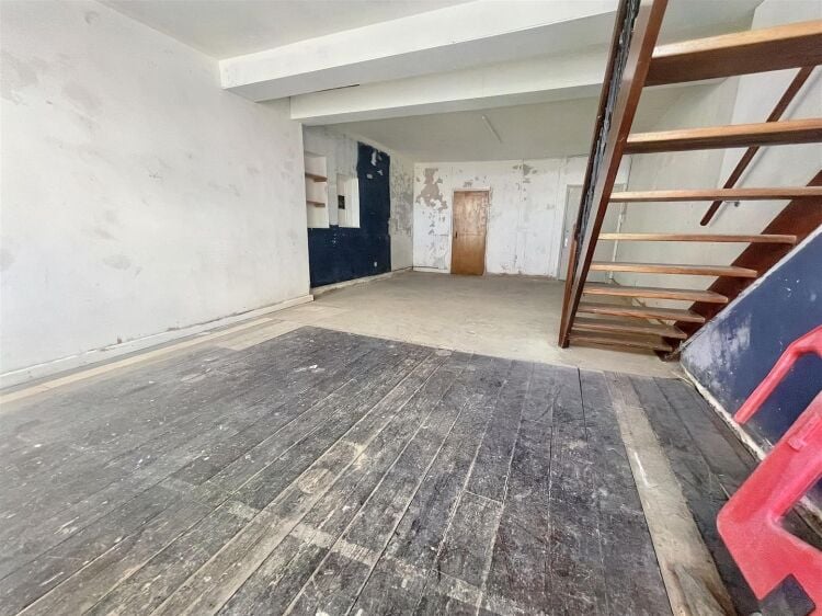 Bristol Office Building with Conversion Potential and Stunning Views for Sale Photo 2