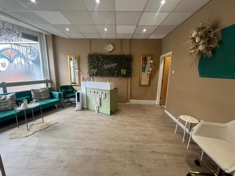 Prime Retail Space Available on Gloucester Road, Bristol - Terraced Shop with Office and Kitchen Photo 2