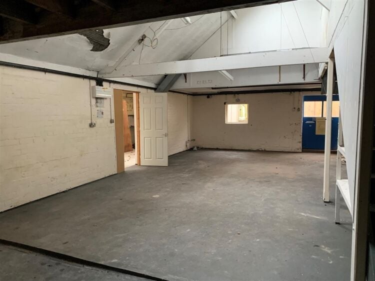 Spacious 2-Storey Workshop/Office Unit Available for Lease in Prime Bristol Location Photo 2