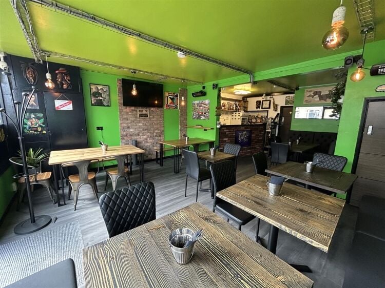 Prime Bristol Location, Ground Floor Restaurant for Sale with 7-Year Lease Photo 2
