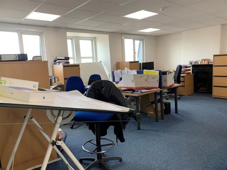 ***short term lease available*** Photo 2