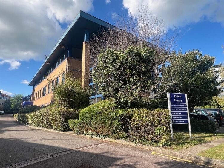 Renovated Top Floor Office with Modern Amenities in Prime Bristol Location Photo 2