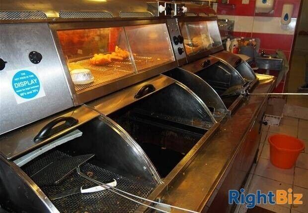 Prime Restaurant/Cafe Space Available in Bustling South Yorkshire Town Centre Photo 2
