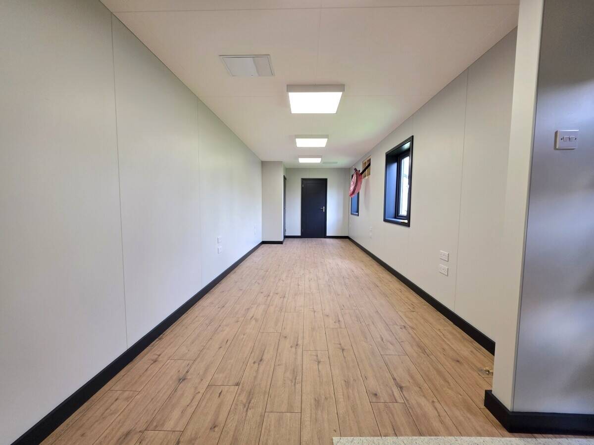 Desirable Ground Floor Office Space Available in Picturesque Battlesbridge, Essex Photo 2