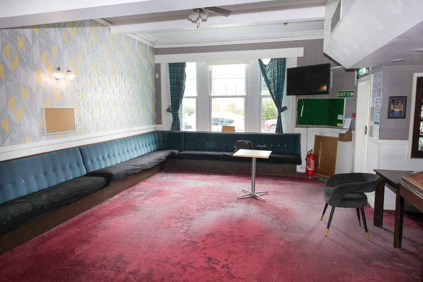 Prime Three-Storey Commercial Property Available in the Heart of Torquay Devon Photo 2