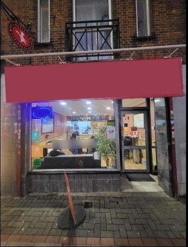 Caribbean restaurant business for sale in Sutton London with modern décor and loyal customer base. Photo 2