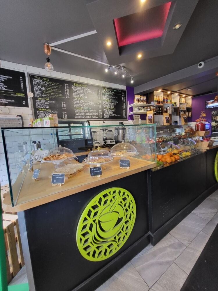 Cafe and restaurant business for sale in Leytonstone London with spacious seating and growth potenti Photo 2