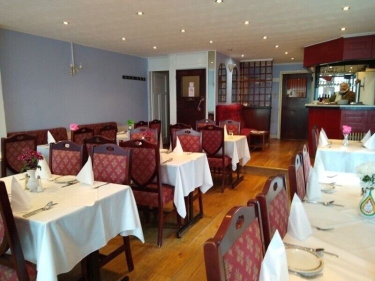 Charming Freehold Restaurant in Bohemian Hastings Old Town Photo 2