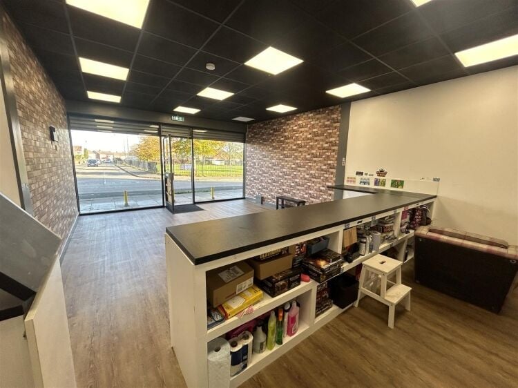 Ground floor E class property in Bristol, 663 sq ft on Cottle Road with roller shutters available. Photo 2