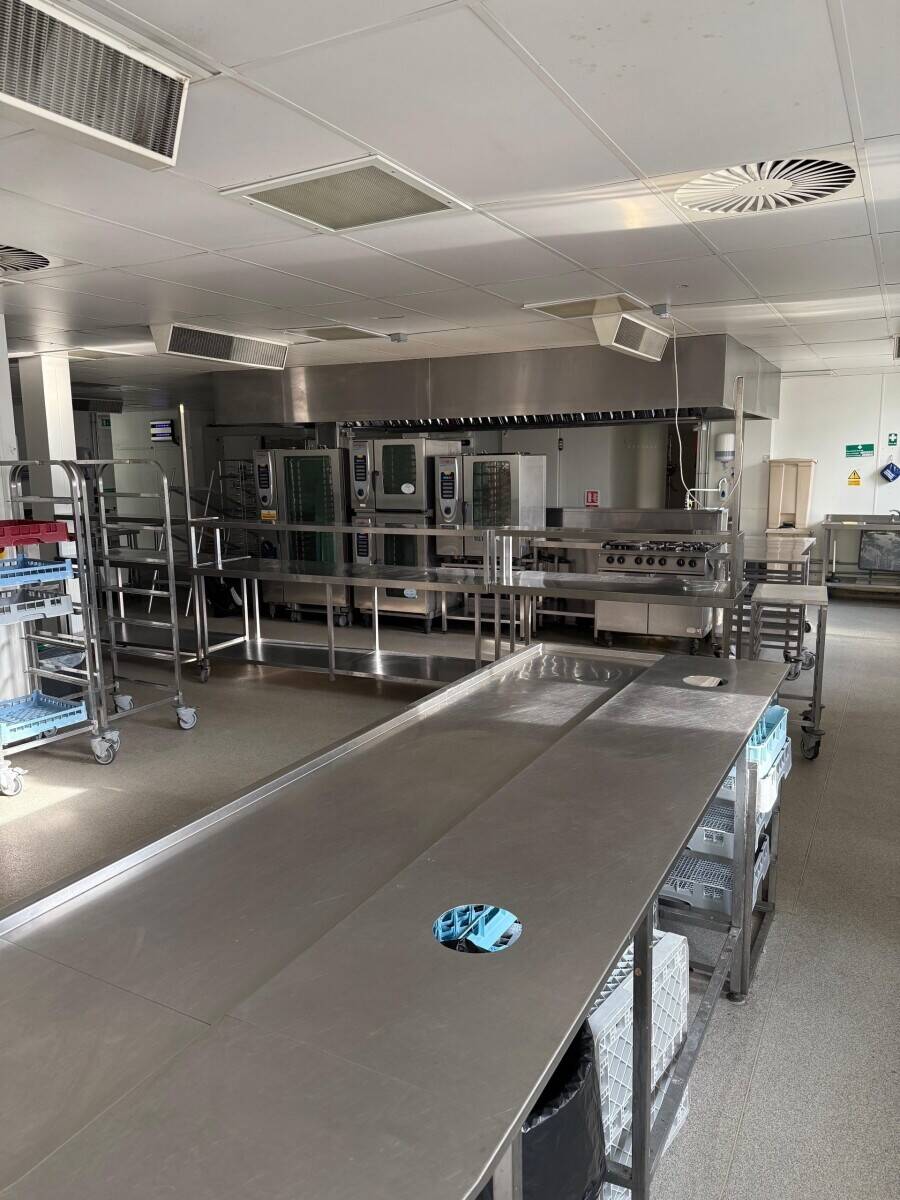 Catering Kitchen for Sale in City of Edinburgh with Flexible Access and Ample Parking Photo 2