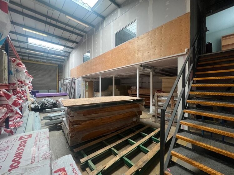 Modern industrial unit for sale in Eastpark Trading Estate, Bristol with office and parking Photo 2