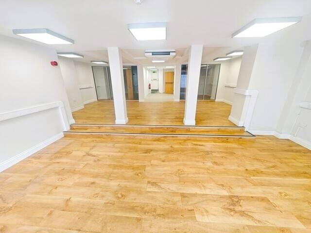 E-CLASS SHOP TO LET approx. 1,550 SQ. FT. PRICE: £18,500 PER ANNUM – LEASEHOLD LOCATION – COLCHESTER Photo 2