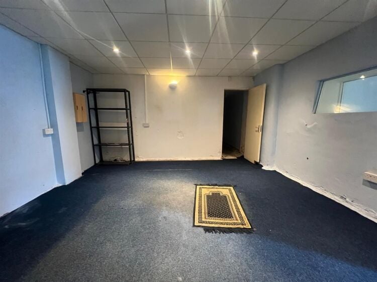 Ground floor former recording studio and workshop for sale in Bristol Photo 2