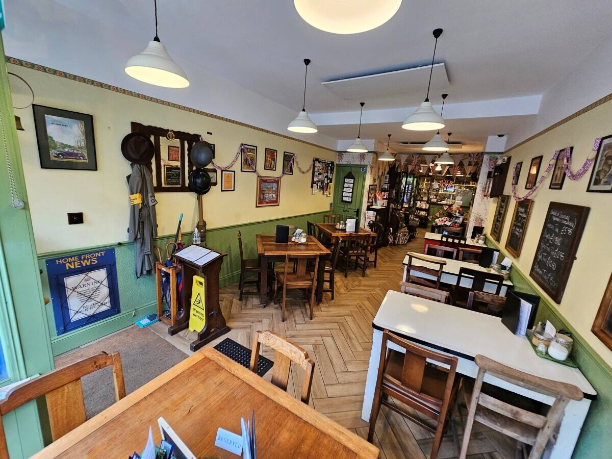 Two-storey A3 licensed café premises for sale in Ramsgate, Kent Photo 2