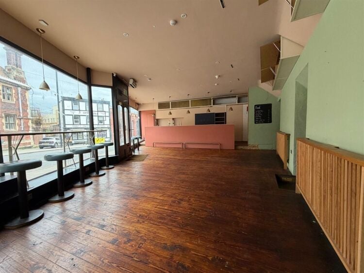 Commercial premises approximately 903 sq ft on Colston Street in Bristol with open-plan layout Photo 2