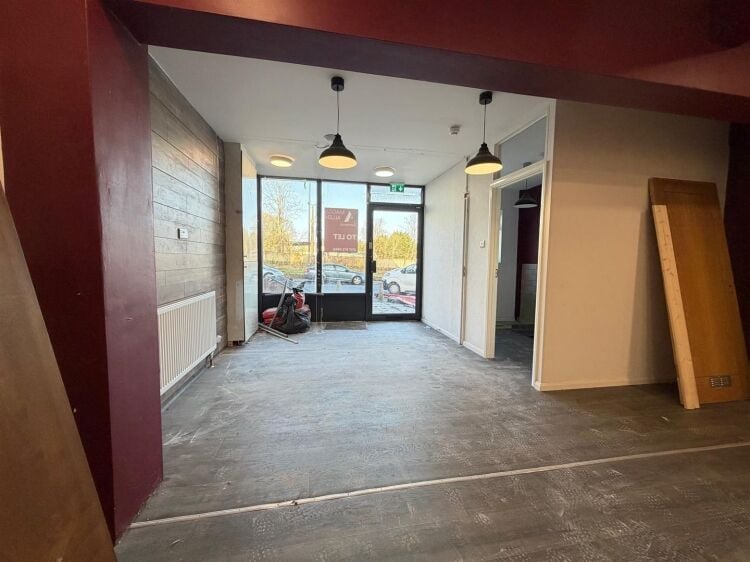 Ground floor retail unit available on Soundwell Road, Kingswood, Bristol, 538 sq ft. Photo 2