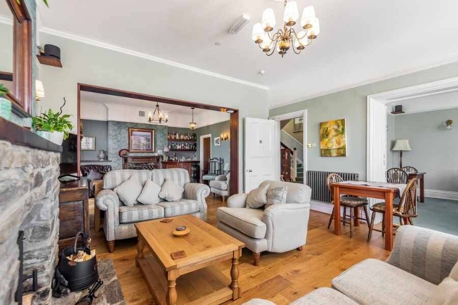 7-Bedroom Manor for Sale in Looe Cornwall with Scenic Views and Owner's Cottage Photo 2