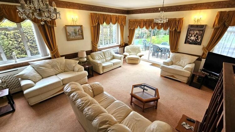 27 Room HMO for Sale in Southampton, Hampshire with Occupancy and Growth Potential Photo 2