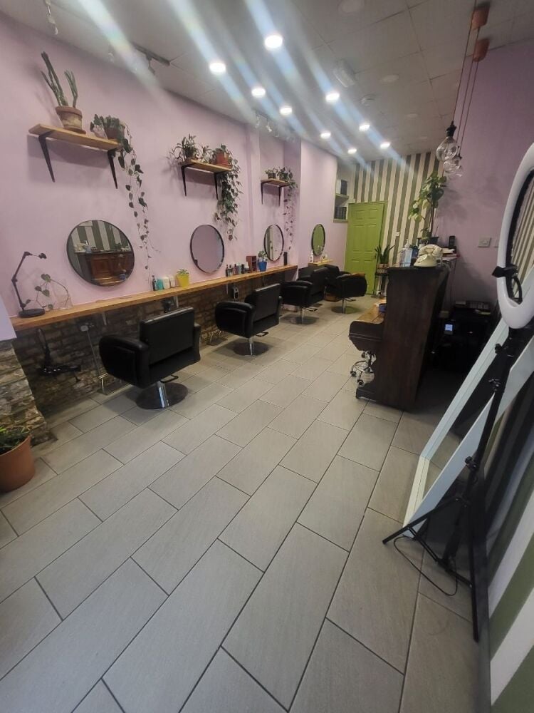 Well-Established Hair Salon Business for Sale in North London | Ref: CS0767 Photo 2